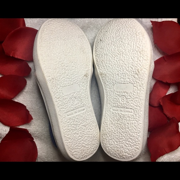 SOLD-Old Navy Sneakers - Picture 3 of 3